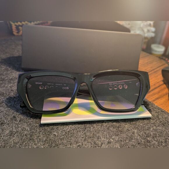 MSRP $95 Quay No Apologies Black Square Sunglasses - Picture 3 of 9